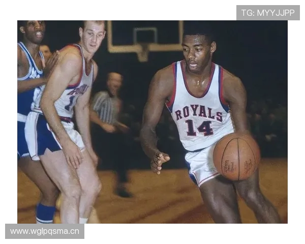 奥斯卡·罗伯特森突破与组织能力显著领先同期后卫提升球队攻防转换效率